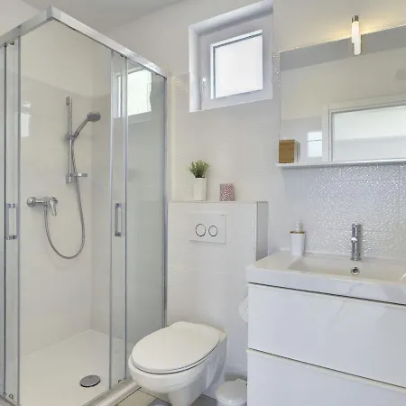 Modern With Enclosed Garden * Fazana