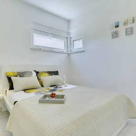 Modern With Enclosed Garden * Fazana